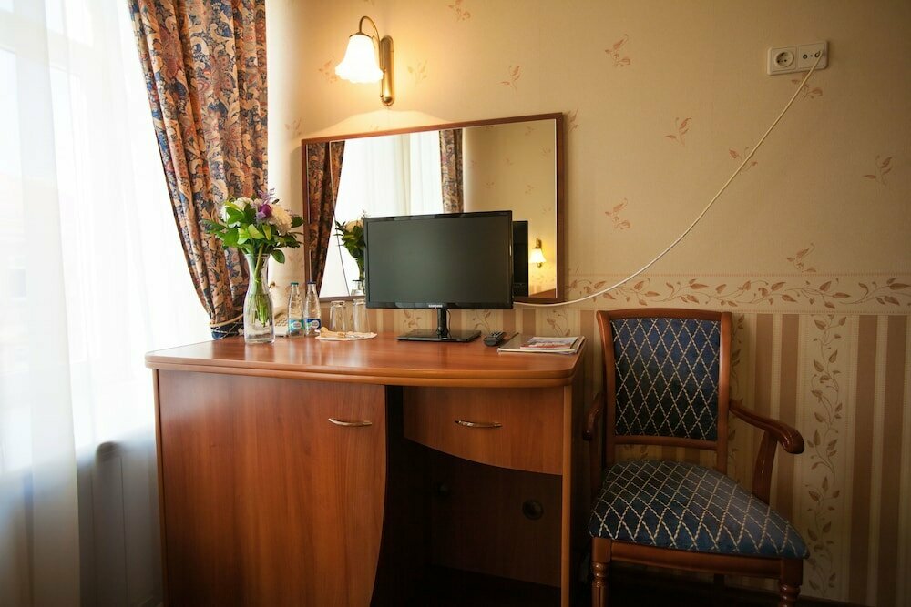 Гостиница Купеческий клуб Бор-121