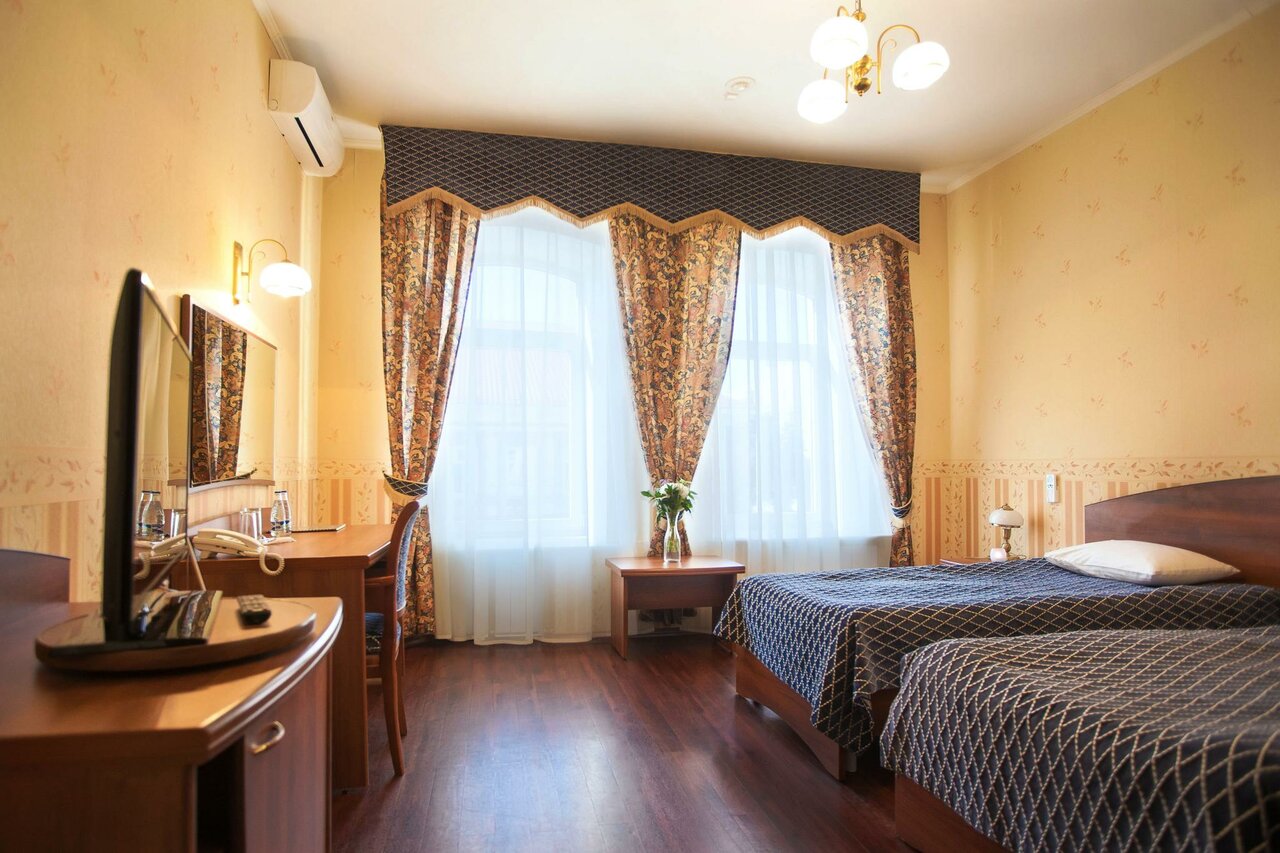 Гостиница Купеческий клуб Бор-179