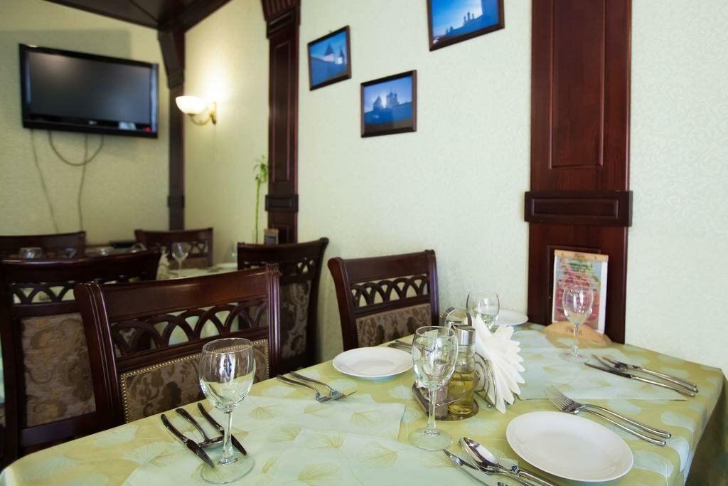 Гостиница Купеческий клуб Бор-79