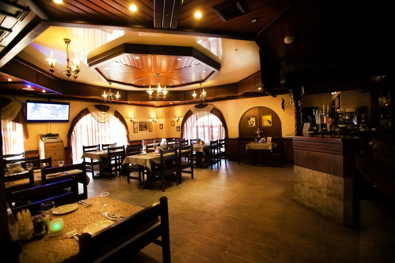 Гостиница Купеческий клуб Бор-5