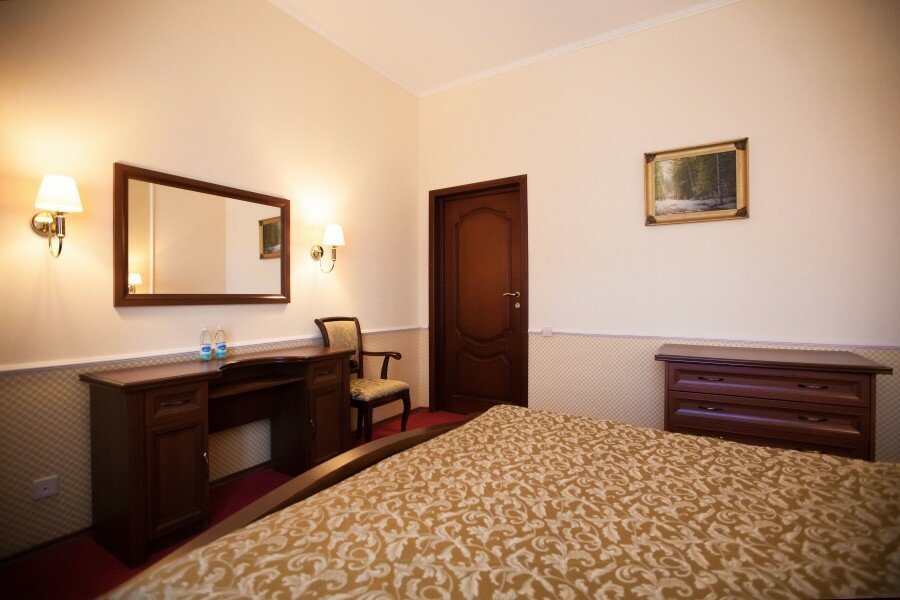 Гостиница Купеческий клуб Бор