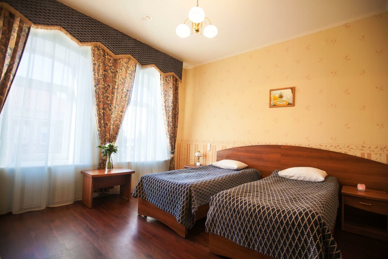 Гостиница Купеческий клуб Бор-175