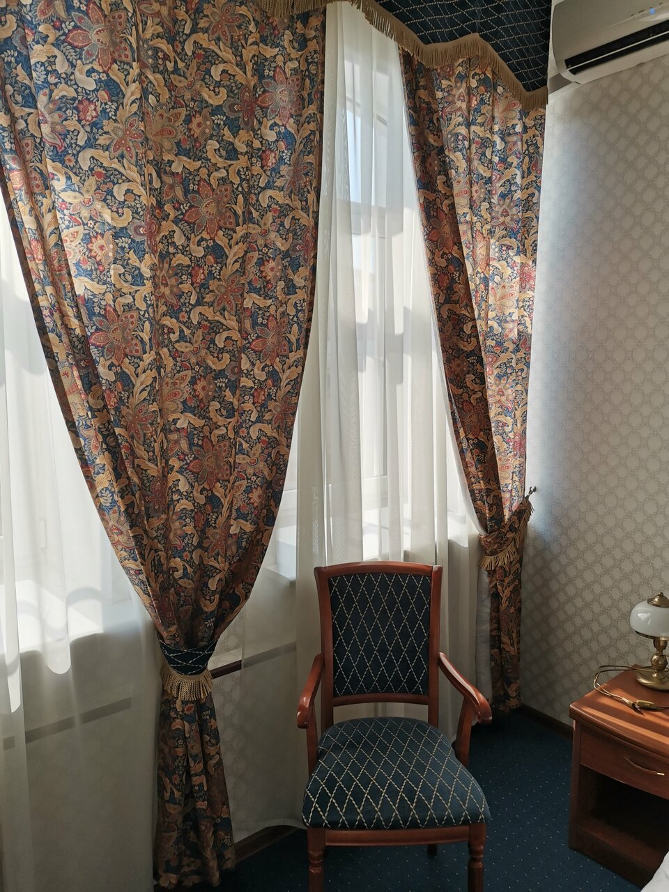 Гостиница Купеческий клуб Бор-225