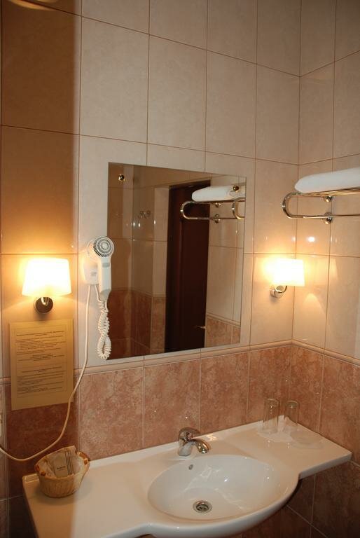 Гостиница Купеческий клуб Бор-185