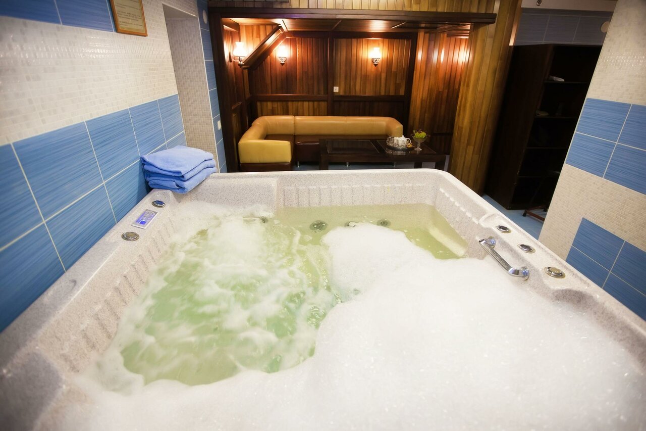 Гостиница Купеческий клуб Бор-34