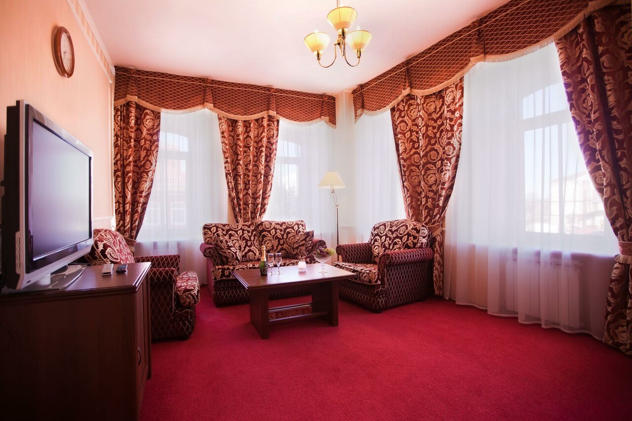 Гостиница Купеческий клуб Бор-126