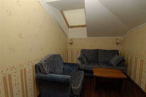 Гостиница Купеческий клуб Бор-75