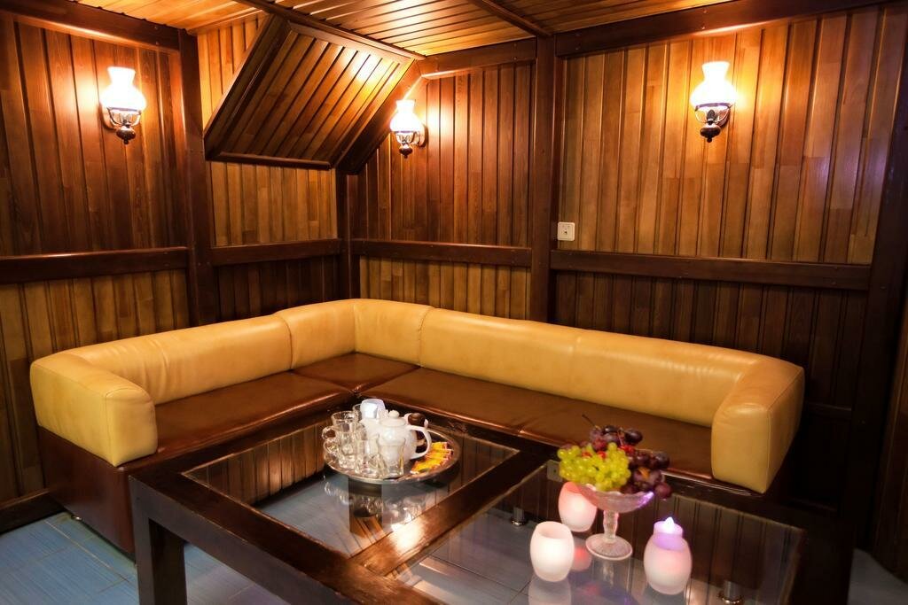 Гостиница Купеческий клуб Бор-127