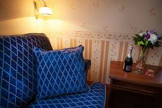 Гостиница Купеческий клуб Бор Двухкомнатный "Комфорт" (2 чел.)-1