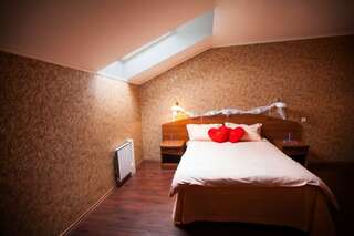 Гостиница Купеческий клуб Бор "Junior suite" (2 чел.)-2