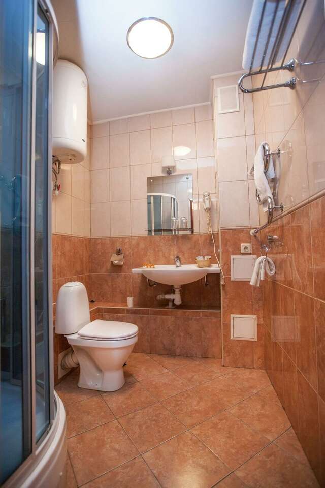 Гостиница Купеческий клуб Бор-168