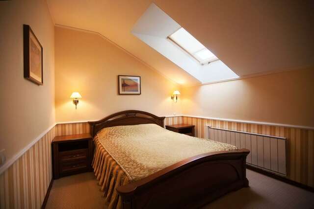 Гостиница Купеческий клуб Бор-159