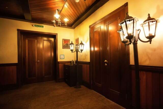 Гостиница Купеческий клуб Бор-175