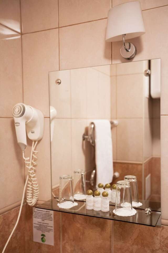 Гостиница Купеческий клуб Бор-124