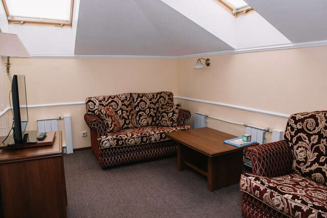 Гостиница Купеческий клуб Бор-154