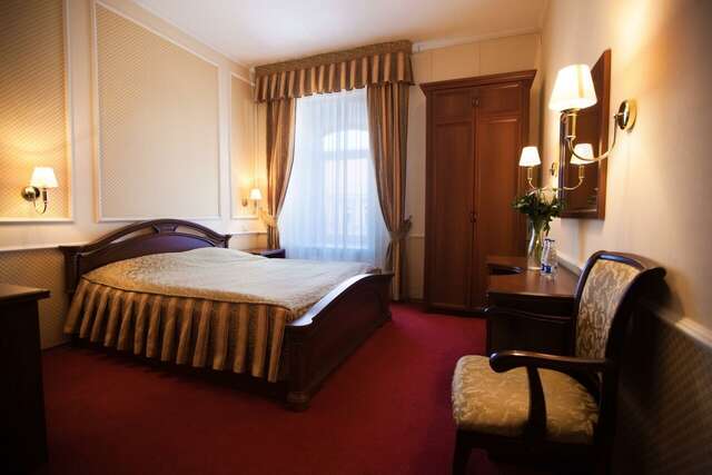 Гостиница Купеческий клуб Бор-97