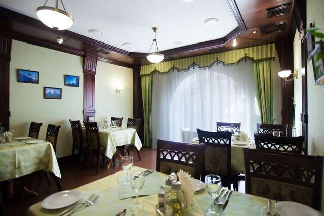 Гостиница Купеческий клуб Бор-171