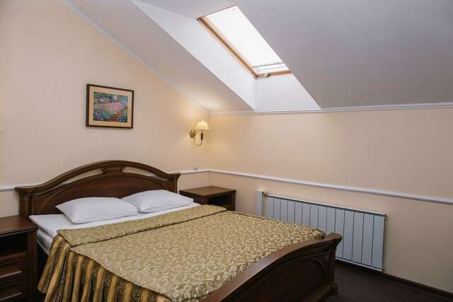 Гостиница Купеческий клуб Бор-117