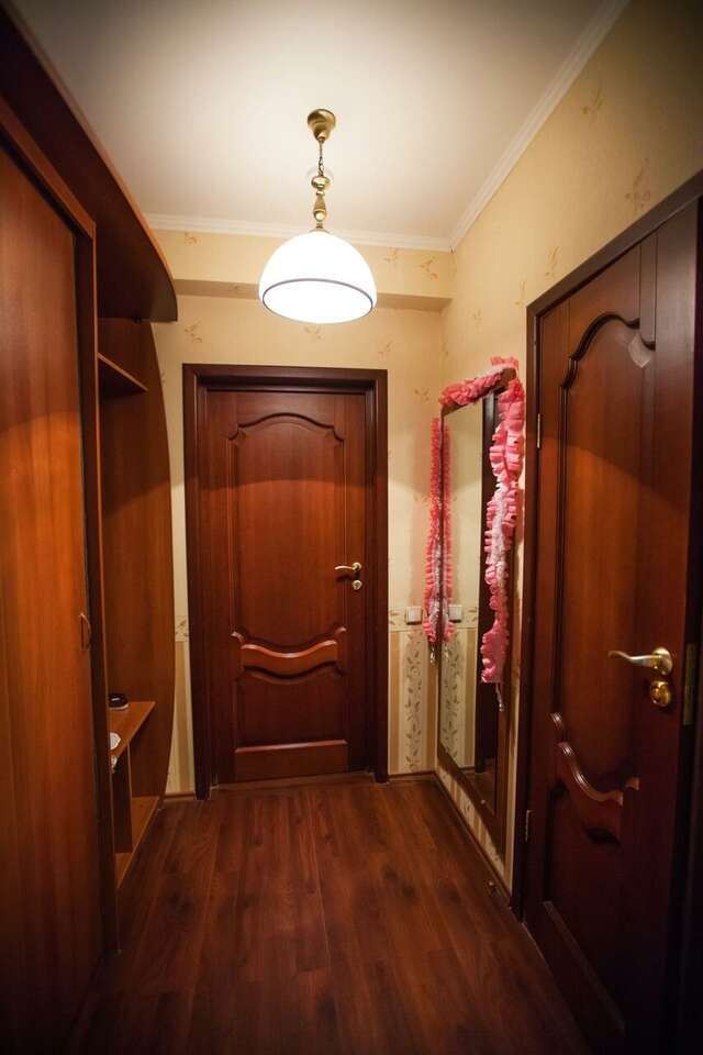 Гостиница Купеческий клуб Бор-121