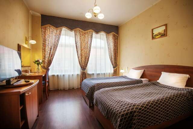 Гостиница Купеческий клуб Бор-6